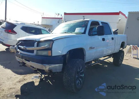 2004 Chevrolet Silverado 2500Hd Lt z USA, uszkodzony, nr VIN 1GCHK23154F149858